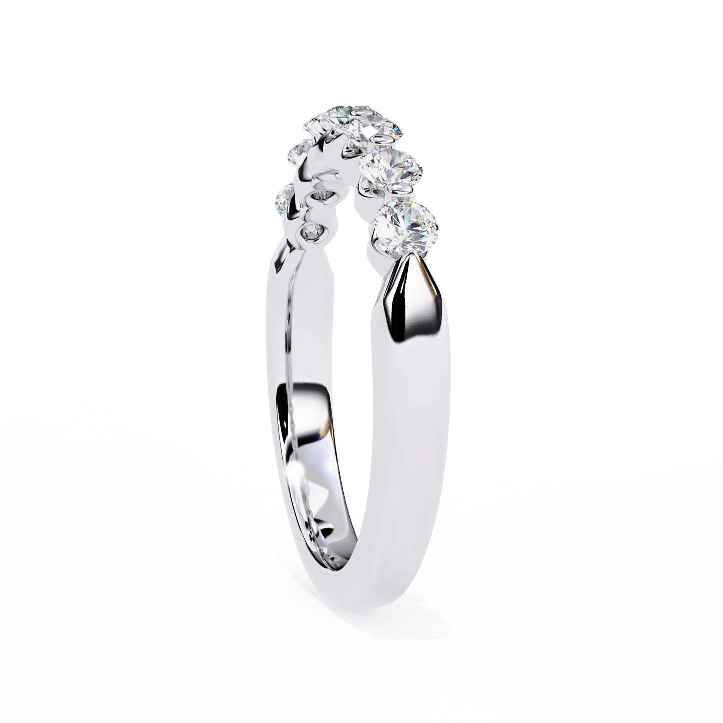 Solé Trace – Round Lab Diamond Curved Accent Band