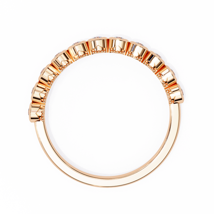 Horizon Gleam – Round Lab Diamond Chevron Band