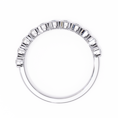 Horizon Gleam – Round Lab Diamond Chevron Band
