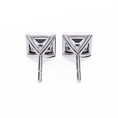 Queen’s Edge – Princess Cut Lab Diamond Stud Earrings