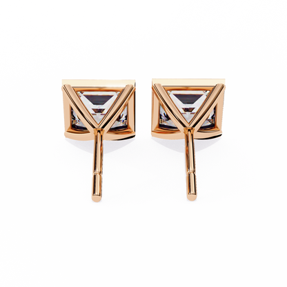 Queen’s Edge – Princess Cut Lab Diamond Stud Earrings