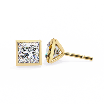 Queen’s Edge – Princess Cut Lab Diamond Stud Earrings