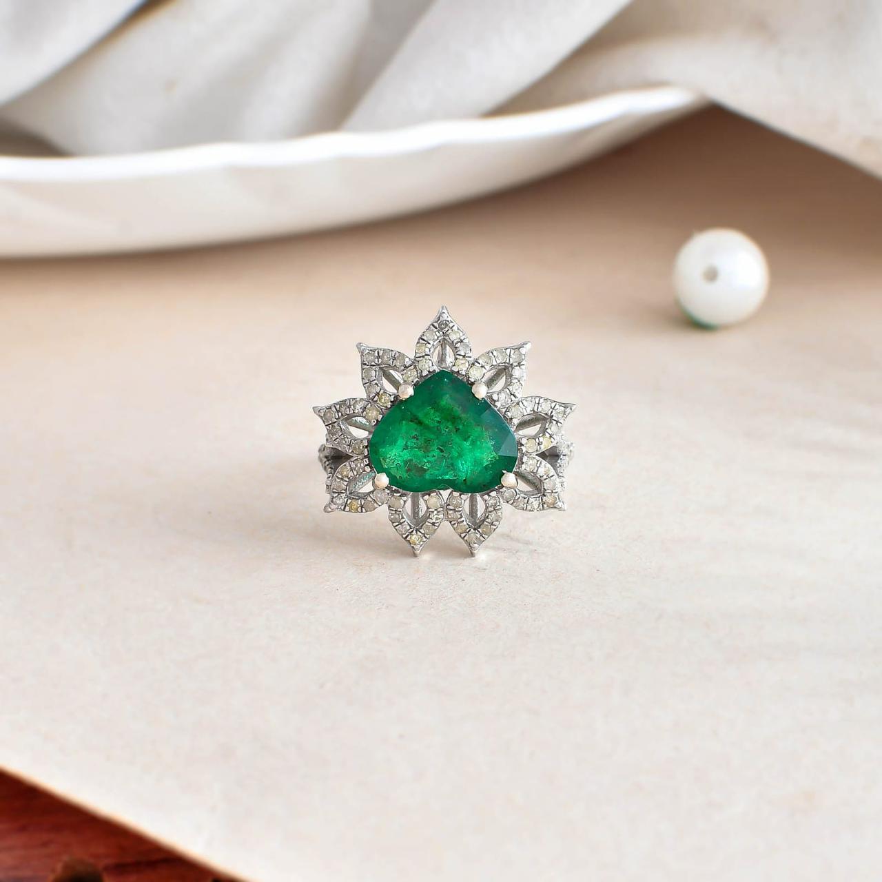 Emerald Heart Bloom Ring