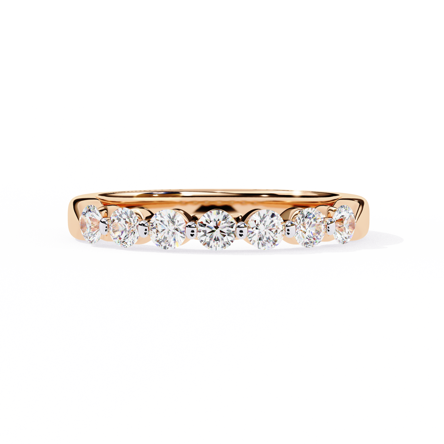 Solé Trace – Round Lab Diamond Curved Accent Band