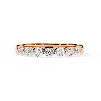 Solé Trace – Round Lab Diamond Curved Accent Band