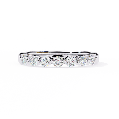 Solé Trace – Round Lab Diamond Curved Accent Band