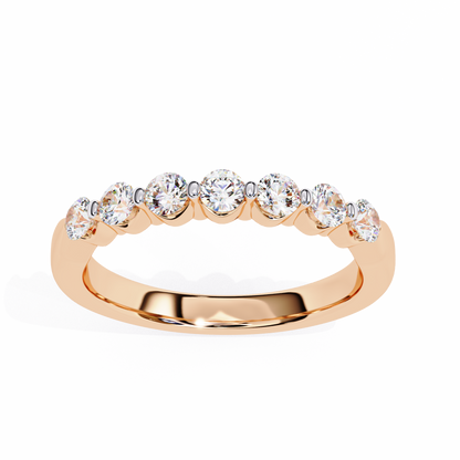 Solé Trace – Round Lab Diamond Curved Accent Band