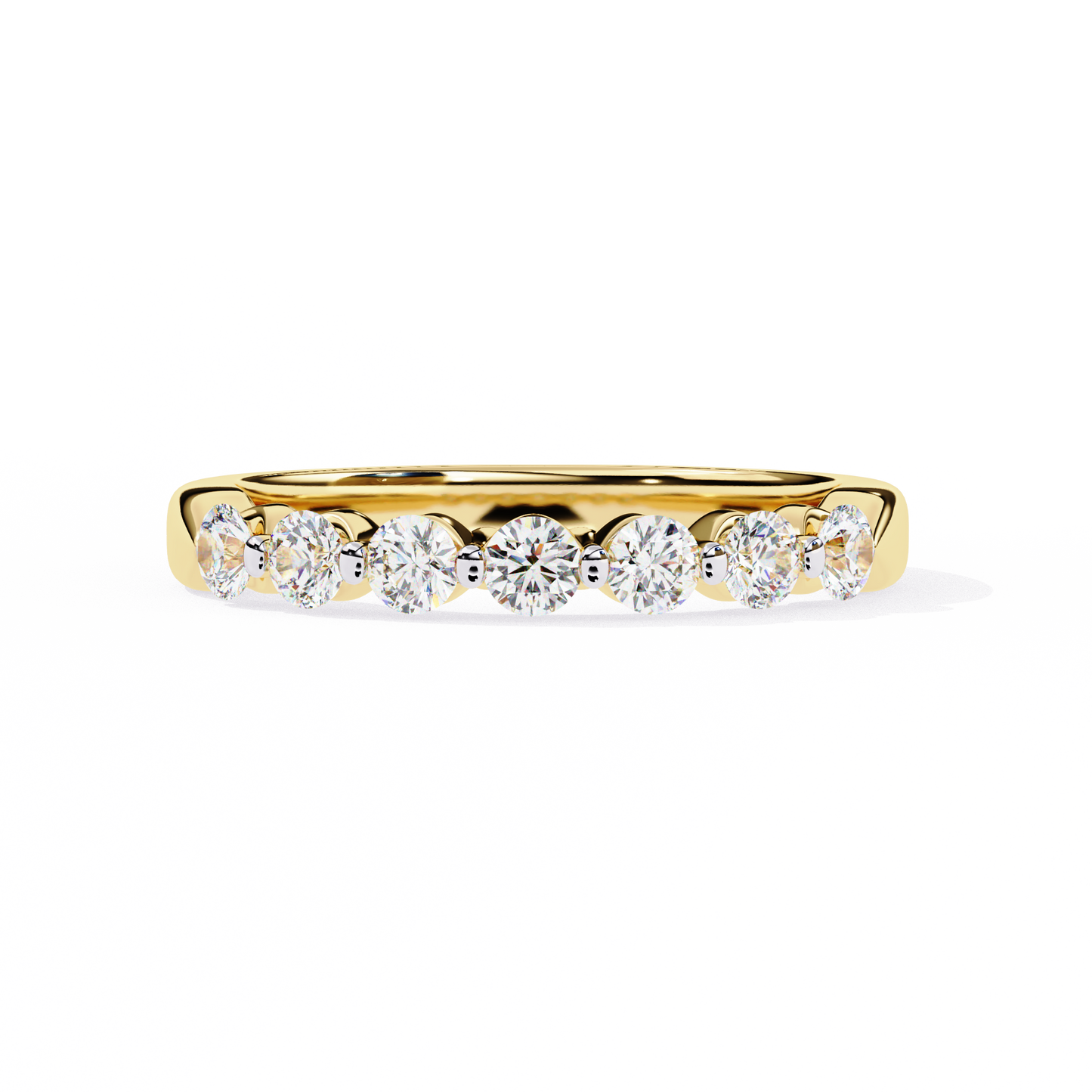Solé Trace – Round Lab Diamond Curved Accent Band