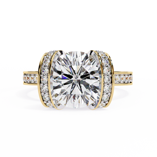 The Floating Diamond – Round Diamond in 14K Gold