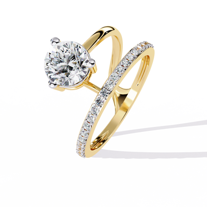 Luna Crown – Solitaire Diamond Ring with Pavé Halo Shank in 14K Gold