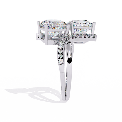 Toi Moi Cascade – Double Cushion Diamond Ring in 14K Gold