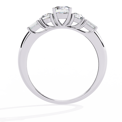 Baguette Whisper – Diamond Trio Band in 14K Gold
