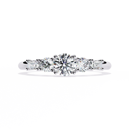 Baguette Whisper – Diamond Trio Band in 14K Gold