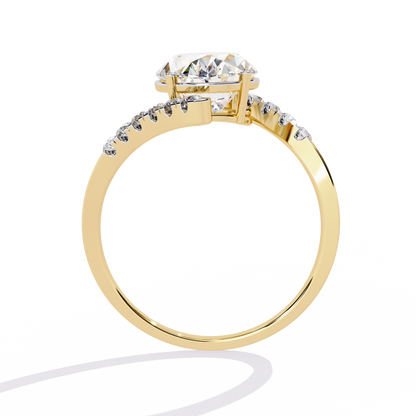 Radiant Sweep – Diamond Oval Solitaire Ring with Angled Pavé Band in 14K Gold