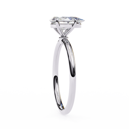 Teardrop Grace – Pear Lab Diamond Solitaire Ring in 14K Gold