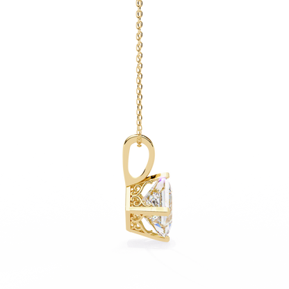 Royal Edge – Princess Cut Diamond Chain Pendant
