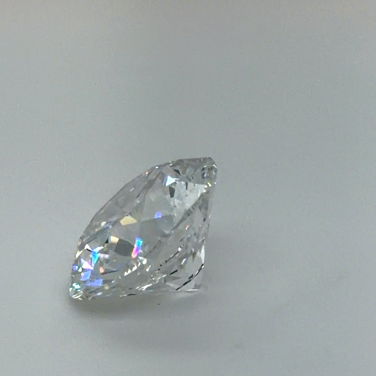 10.62 Carat Round Cut Lab Grown Diamond – E VS2, Ideal Cut | IGI