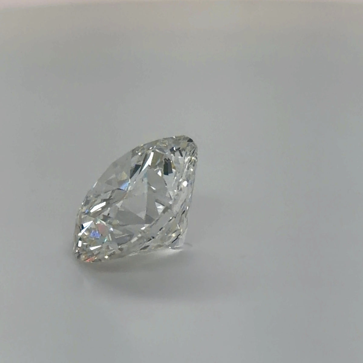 10.15 Carat Round Cut Lab Grown Diamond – F VS2, Ideal Cut | IGI