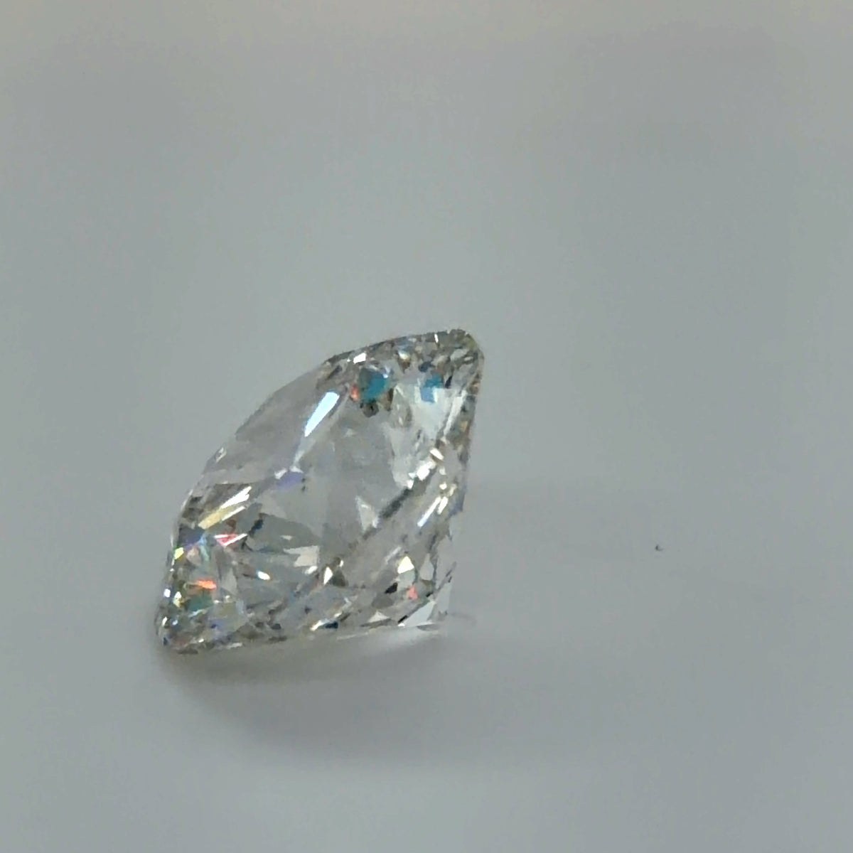 10.02 Carat Round Cut Lab Grown Diamond – F VS2, Ideal Cut | IGI