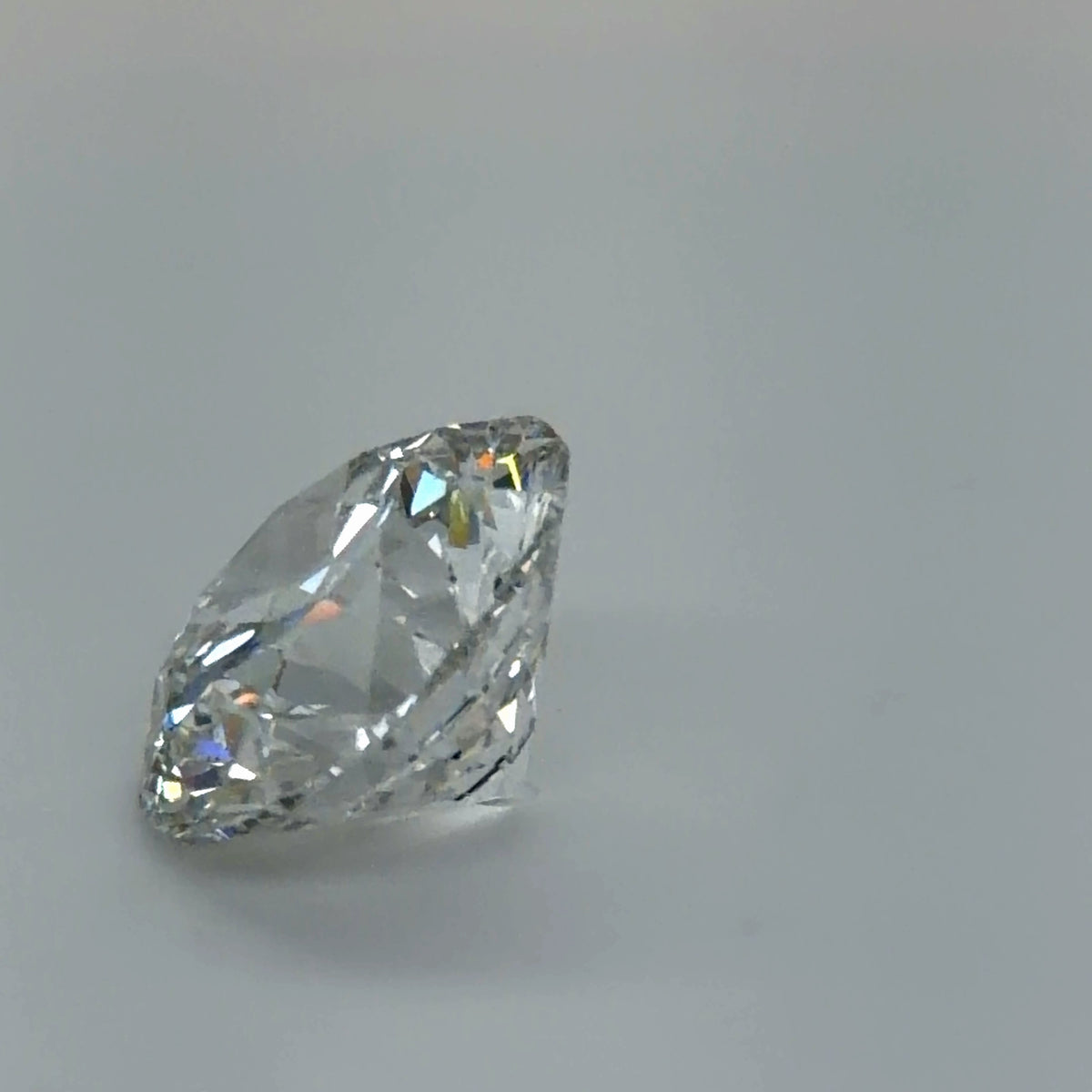 10.67 Carat Round Cut Lab Grown Diamond – F VS2, Ideal Cut | IGI