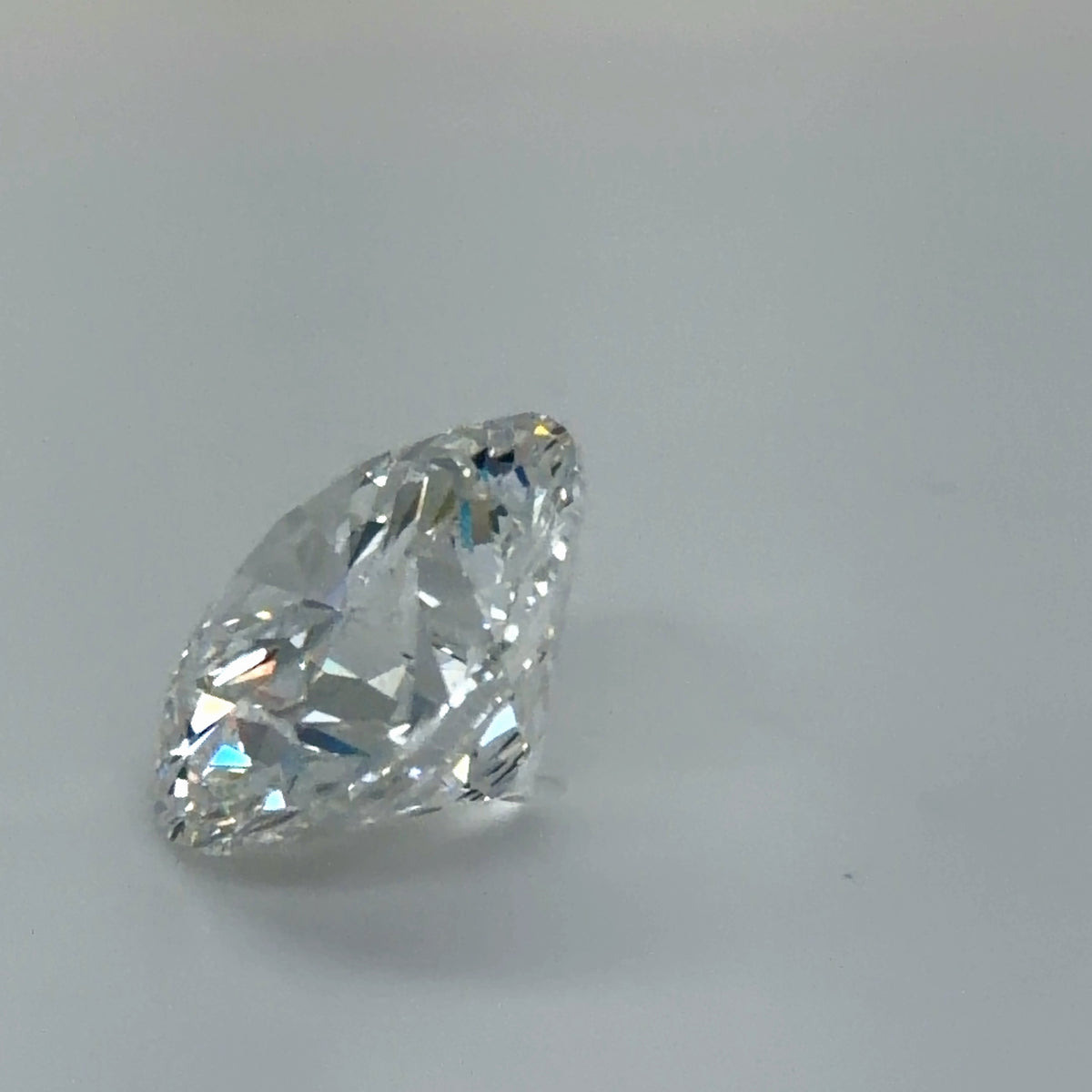 10.29 Carat Round Cut Lab Grown Diamond – E VS2, Ideal Cut | IGI