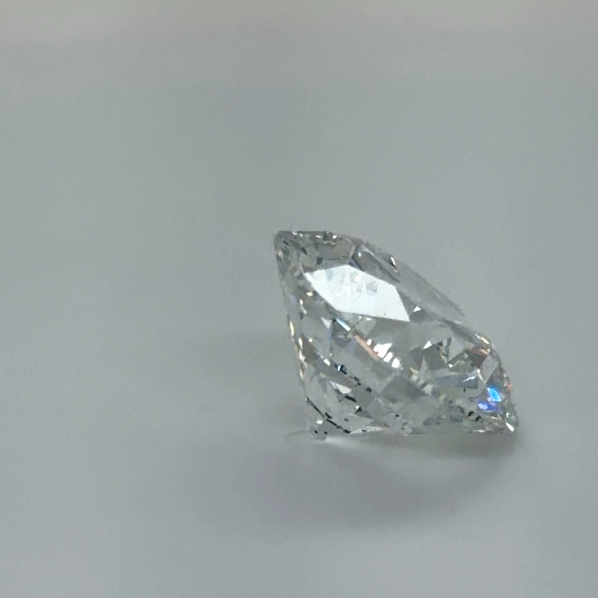 10.24 Carat Round Cut Lab Grown Diamond – F VS2, Ideal Cut | IGI