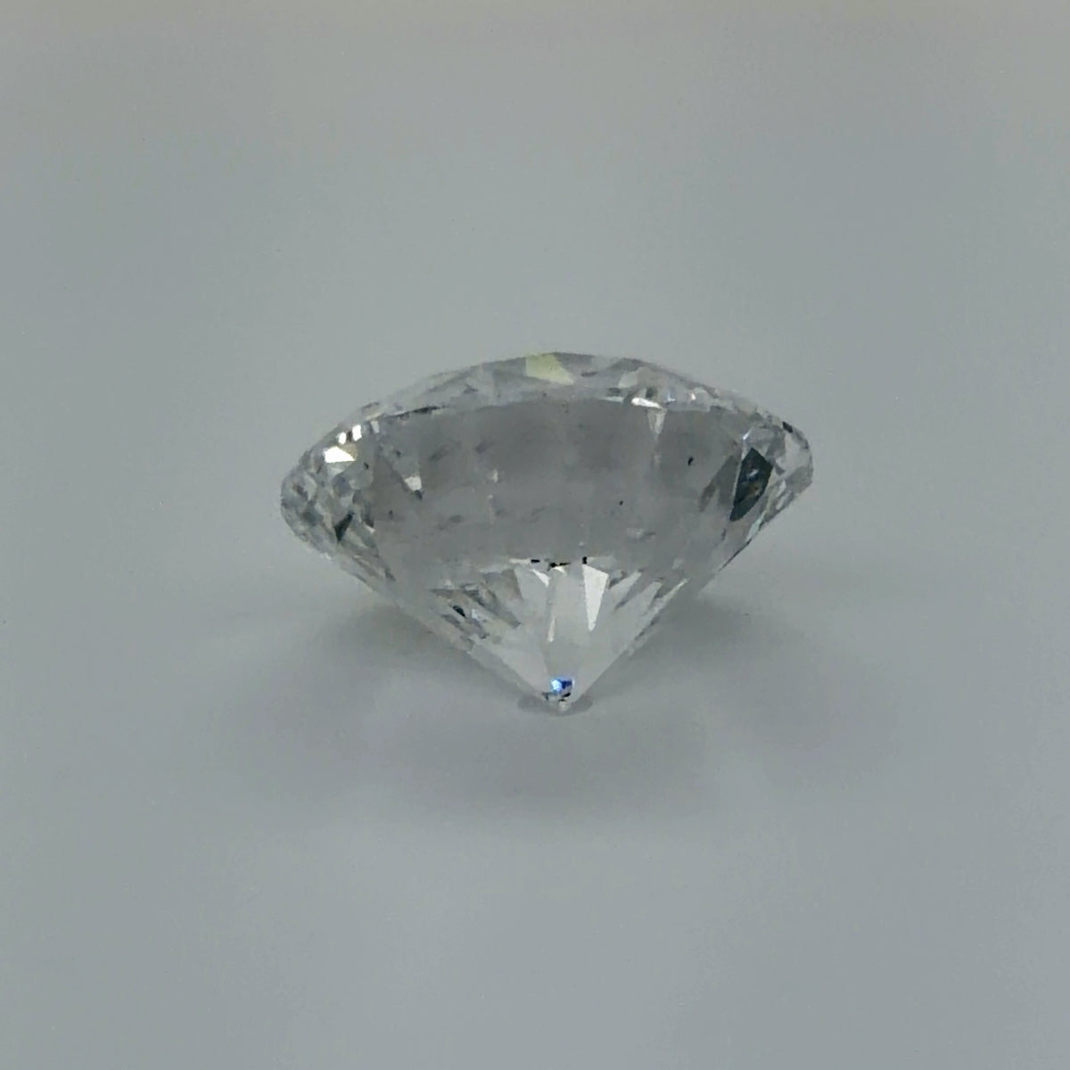 10.61 Carat Round Cut Lab Grown Diamond – E VS2, Ideal Cut | IGI