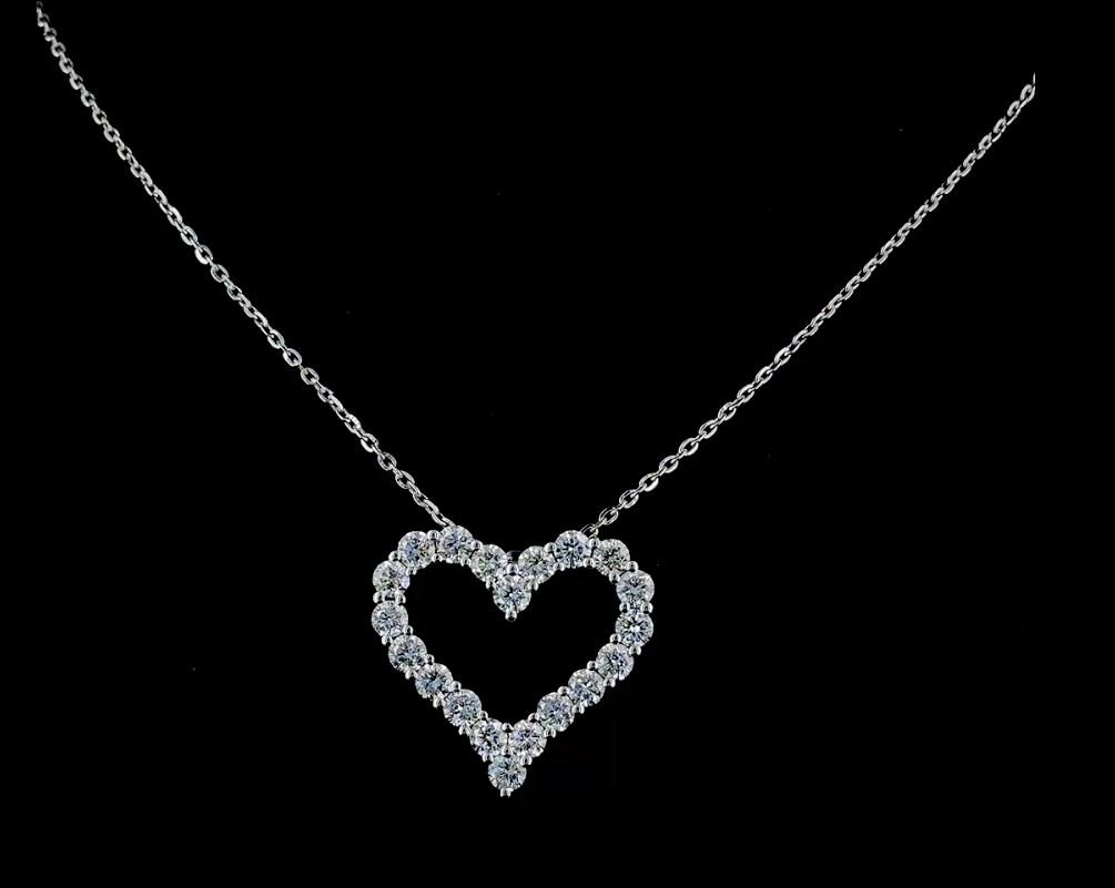 Amour Curve – Heart Diamond Pendant in 14K White Gold