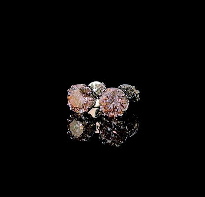 Pink Round Diamond Stud Earrings in 14K Gold – Classic Solitaire