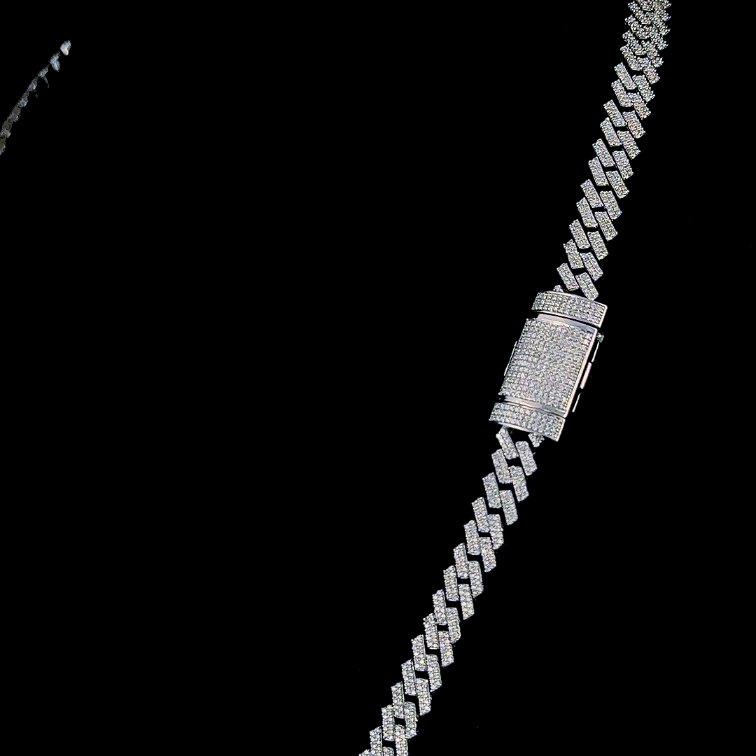 Royal Link –  Diamond Cuban Chain Necklace in 14K Gold (22 Inch)