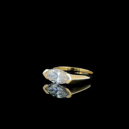 Sleek Marquise – Solitaire Engagement Ring in 14K Gold