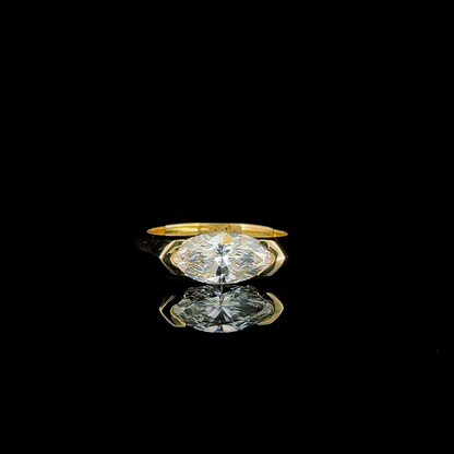 Sleek Marquise – Solitaire Engagement Ring in 14K Gold