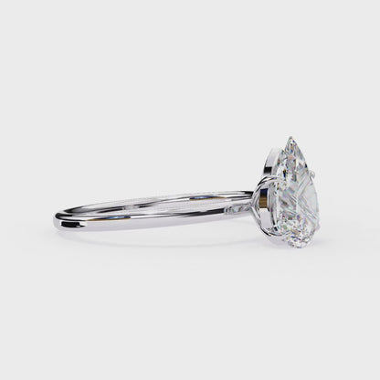 Teardrop Grace – Pear Lab Diamond Solitaire Ring in 14K Gold