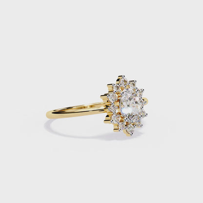 Oval Bloom – Diamond Halo Ring with Petal Motif in 14K Gold