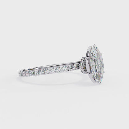 Marquise Lineage – Lab Diamond Row Ring with Sculpted Gold Band in 14K