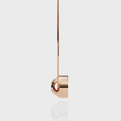 Dewdrop Light – Round Lab Diamond Petite Pendant
